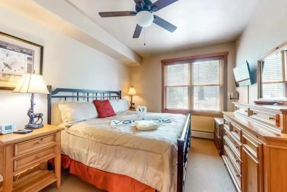 Red Hawk Townhomes 2 Bedroom Rental In River Run Village