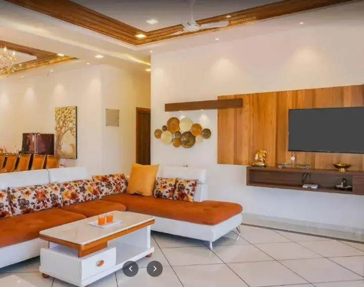 7BHK VILLA with Wonderful View and Good Food