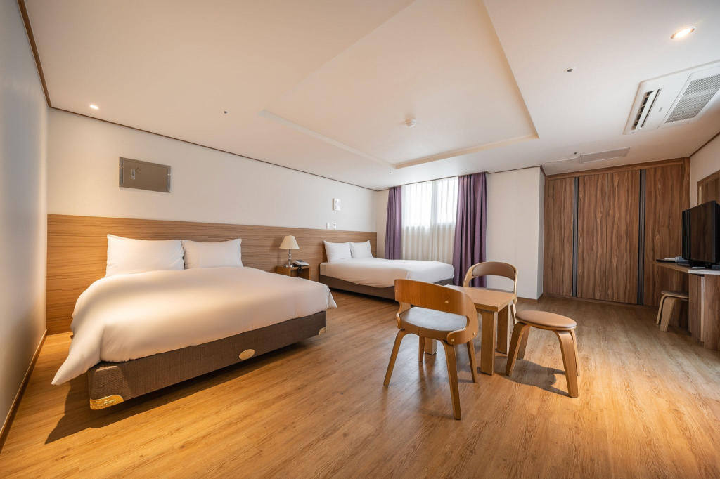 Hotel Rest Seogwipo