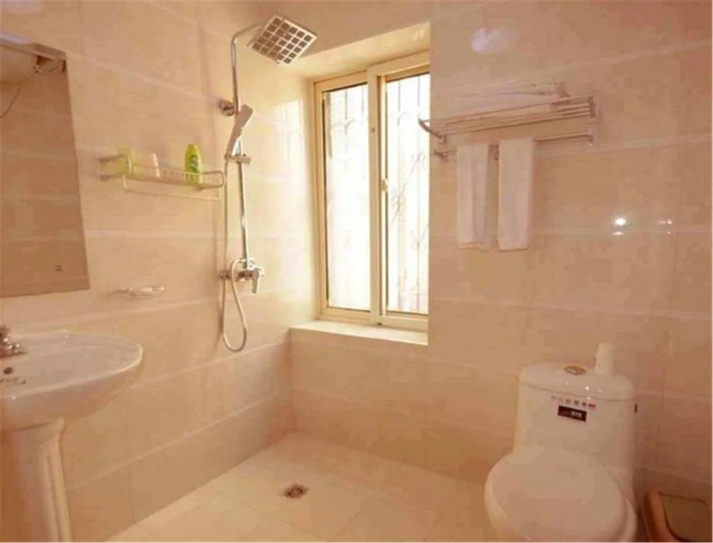 Dalian Yisongting Hotel