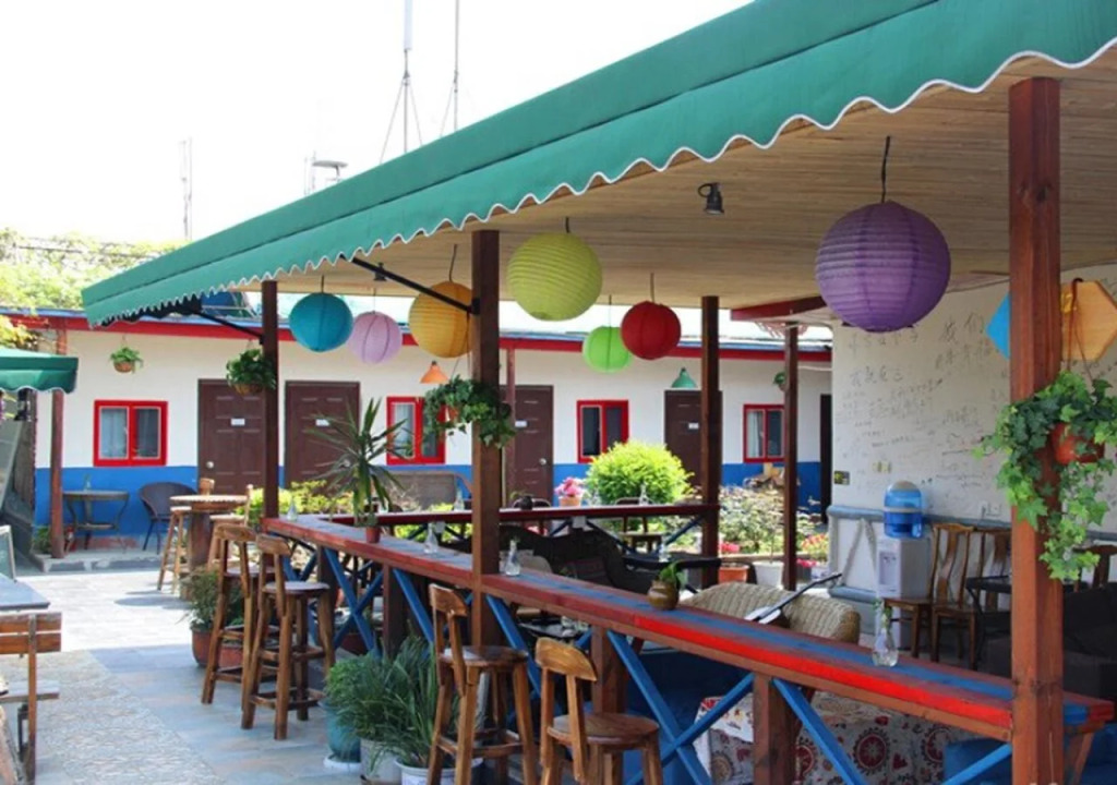 Terra Art Zen Hotel with Rooftop Zen Garden, Veggie Dining,Pick-up service,English speaking,Free Laundry