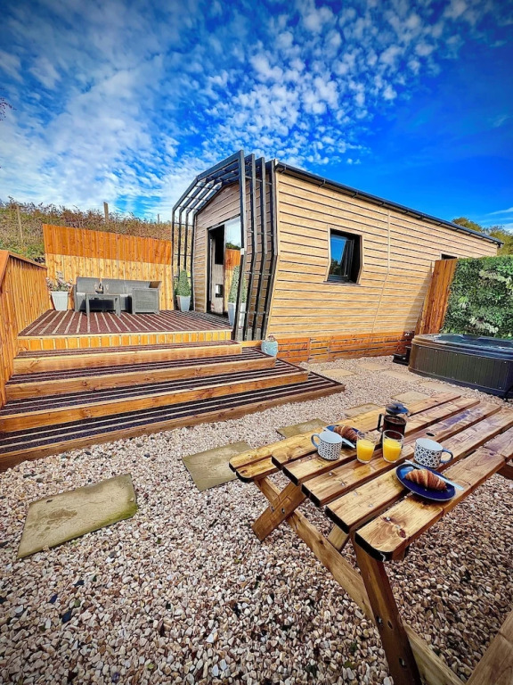 Newmore Highland Pods