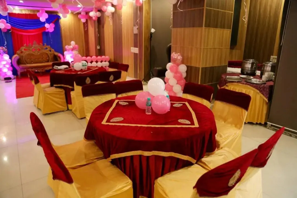 OYO 11629 Hotel Sunshine Inn