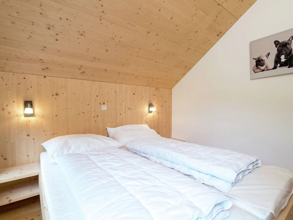 Welcoming Chalet With hot tub
