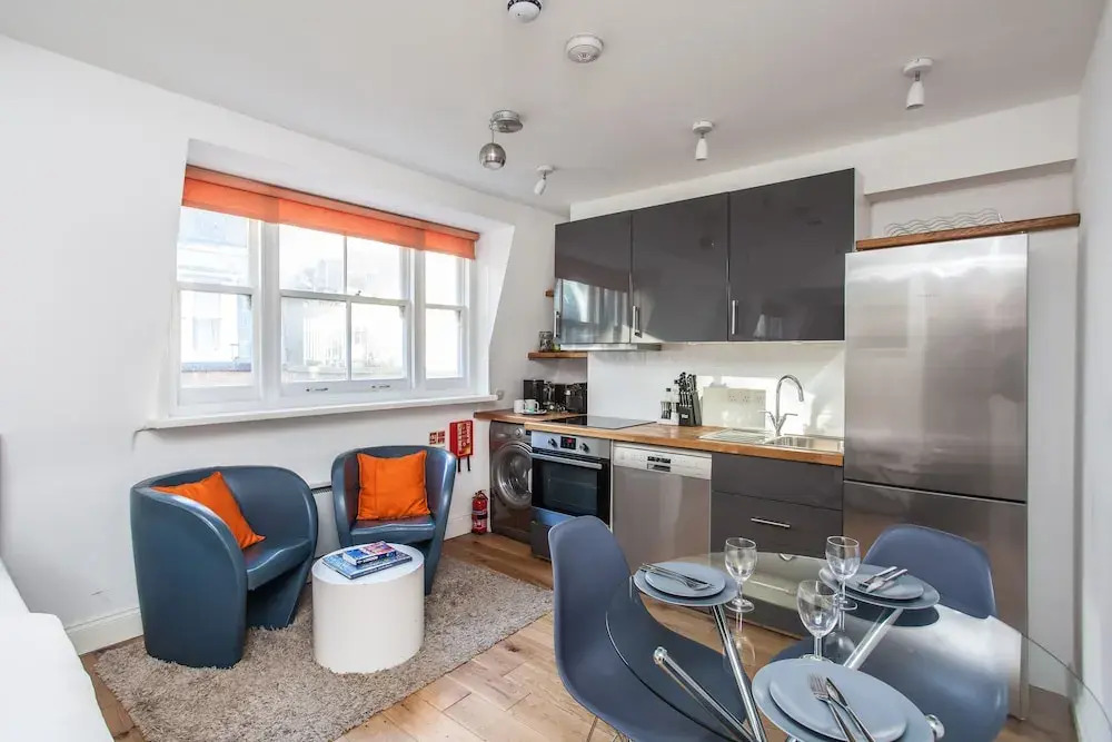 Quality Apartment Shaftersbury Avenue