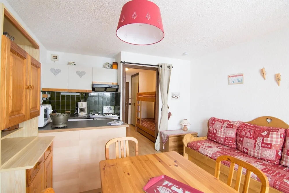 Cretes N°120 : Studio Cabine 4 Personnes / Studio Cabin 4 People