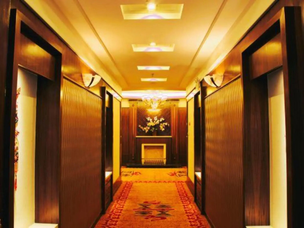 Chuxiong Mansion Yi Ren Hotel- Kunming