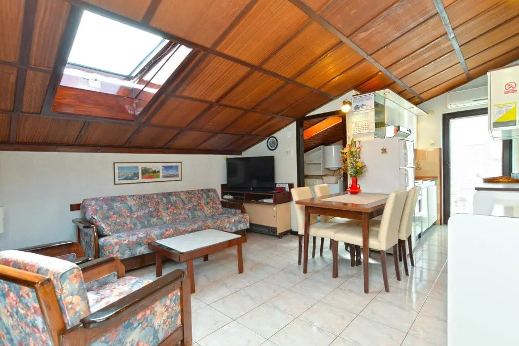 Apartments Fazana 765
