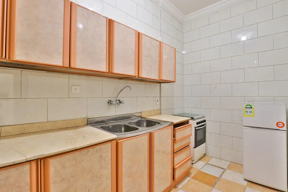 OYO 246 Hotel Hadeel Al Motamayezah