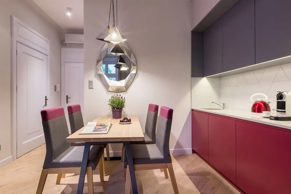 Cadena Gallery Apartments