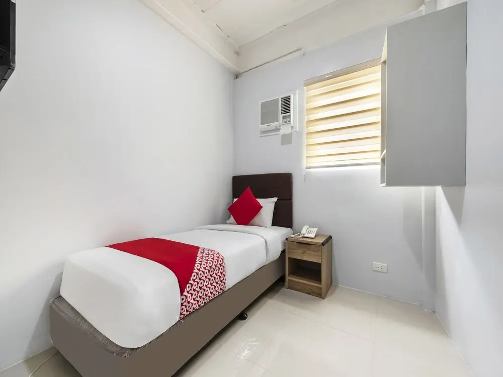 OYO 515 Finnex Hotel (Vaccinated Staff)