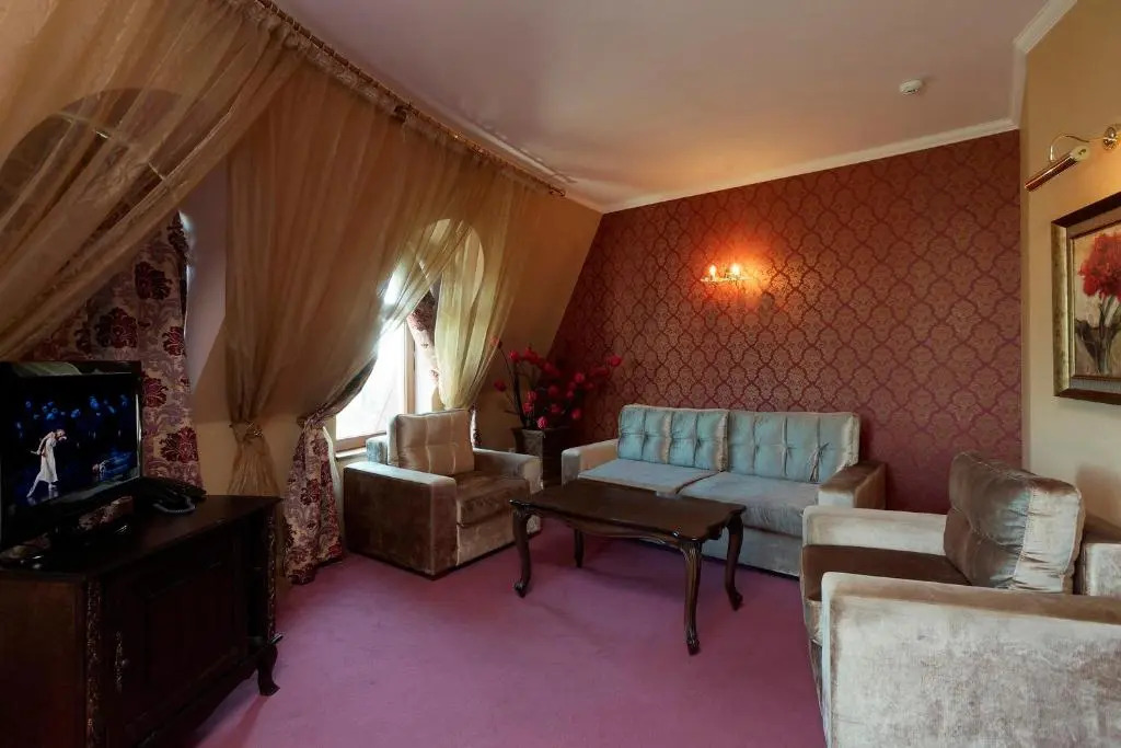 Kristel Hotel