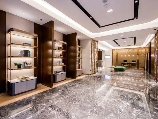 Yitel Collection (Shanghai train station)