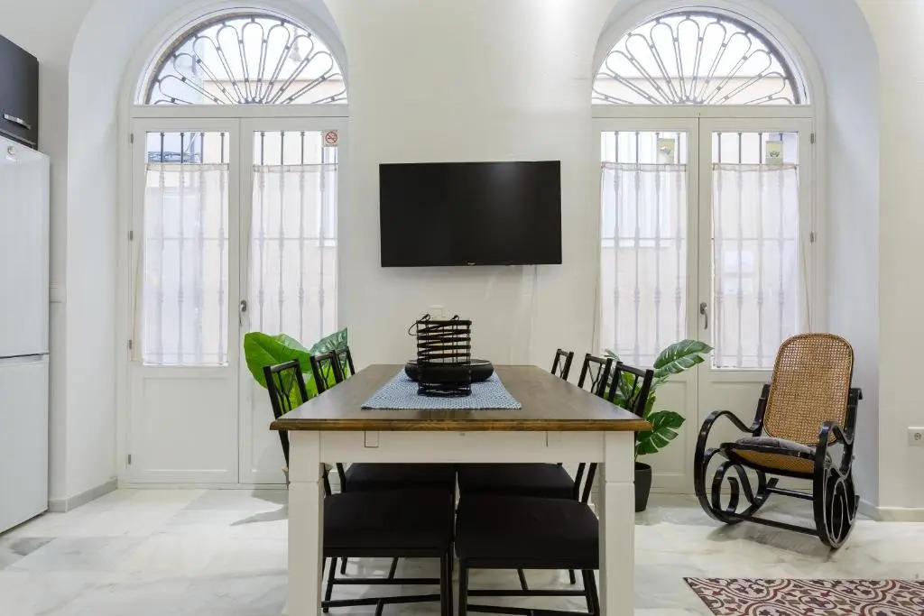 Casa del MALECON by Cadiz4Rentals