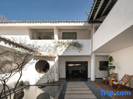 Mitang · Shijing Song's Aesthetic Homestay (Shuhe Old Town)