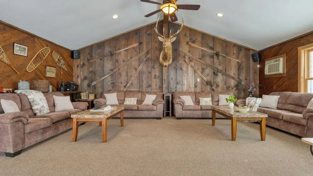 Secluded Catskills Retreat Heated Pool Hot Tub Game Rooms The Hilltop Hideaway by Avantstay