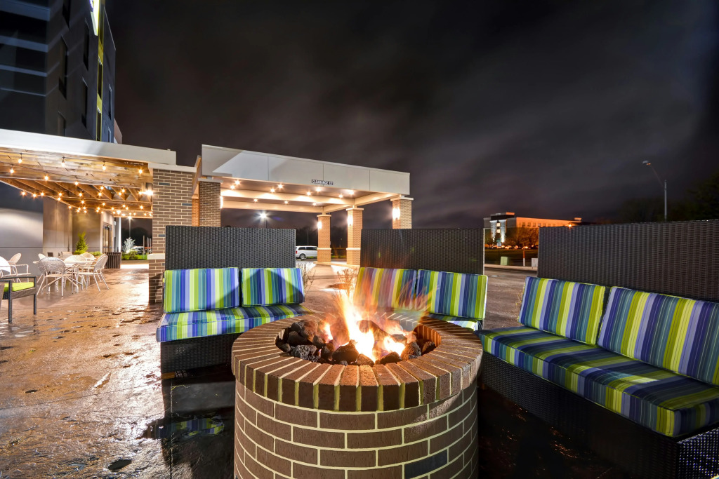 Home2 Suites By Hilton Evansville