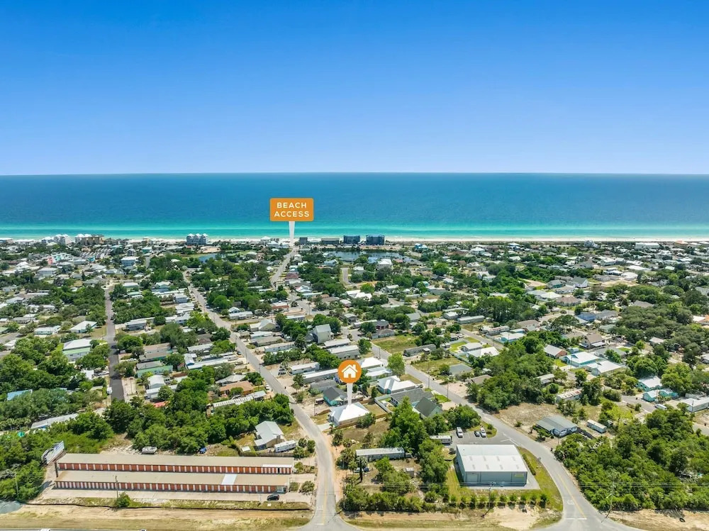 Amazing New 3br/2ba Laguna Beach! / 6p GOLF CART: 2 mins to Beach/West PCB
