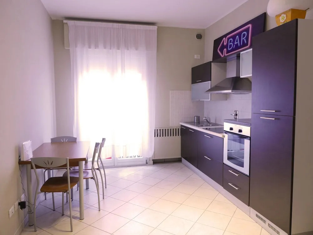 Casa Bella Marconi is an Apartment of 34 Square Meters. Clean, Bright, in the Heart of the City