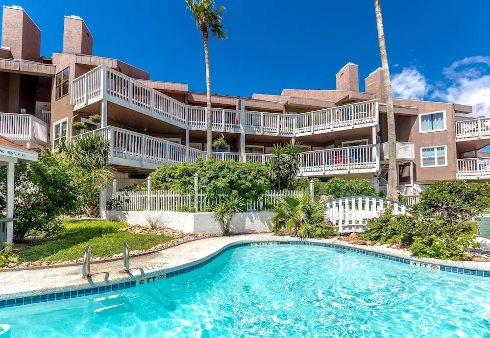 Coastal Retreat - 2 Br condo