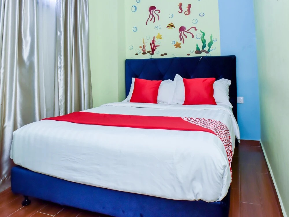 OYO 297 Elmark Hotel