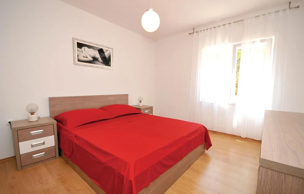Beautiful Home in Mastrinka With 4 Bedrooms, Sauna and Outdoor Swimming Pool