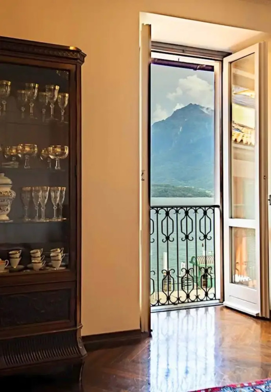 Very Elegant Central Gravedona Lake Como