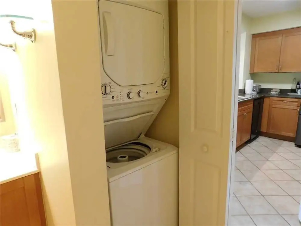 Harbourgate Marina #602 2 Bedroom Condo