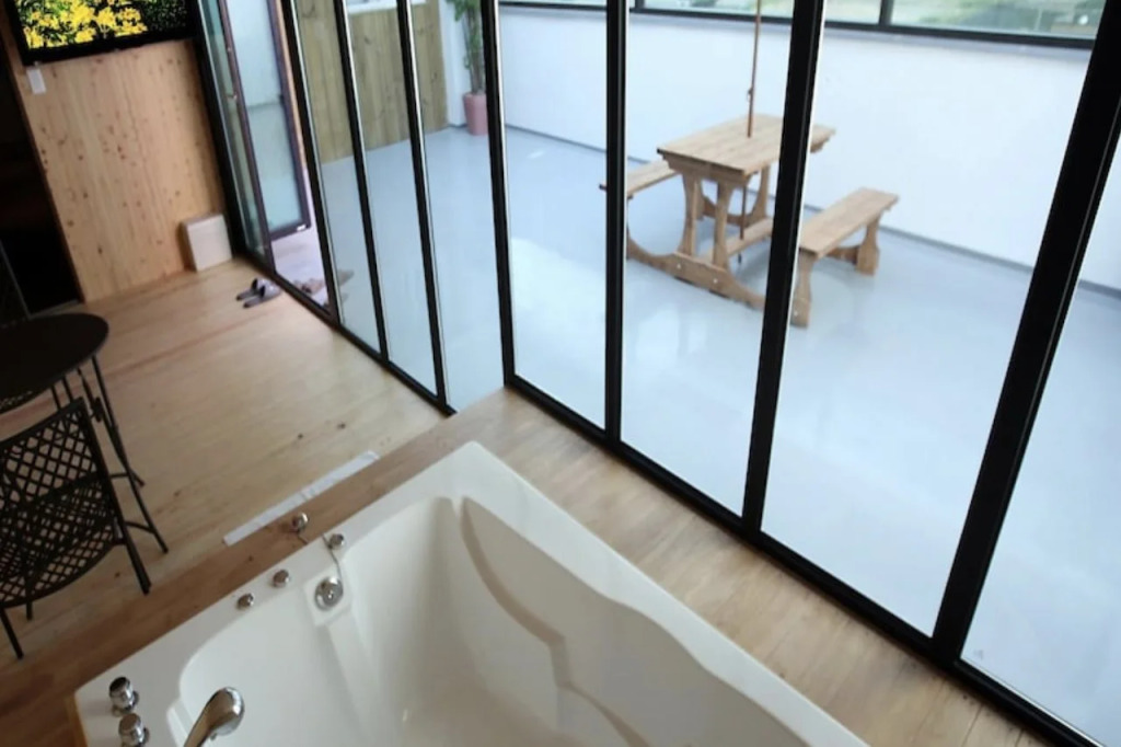 Yeongju Hotel