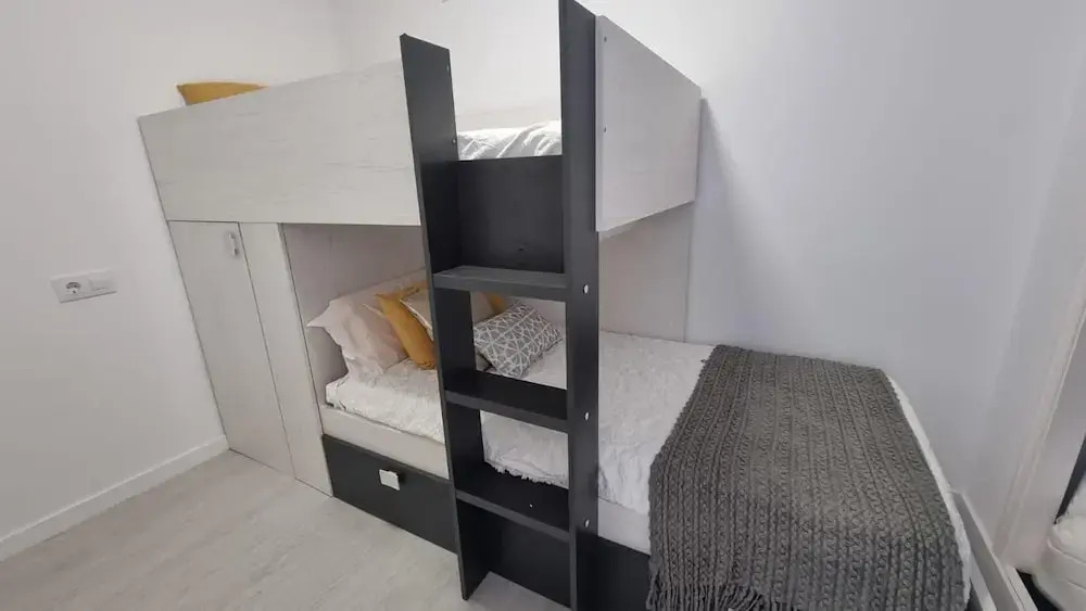 Seaside Apartment Sleeps 6 with Balcony