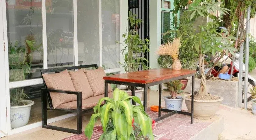 Giang Son Hostel