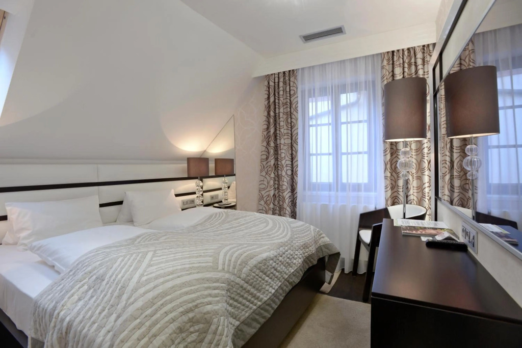 Hotel Grand