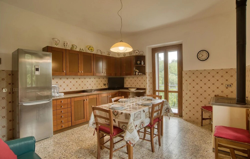 Stunning Apartment in Piancastagnaio With 3 Bedrooms and Wifi