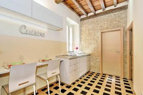 Colosseum Suite