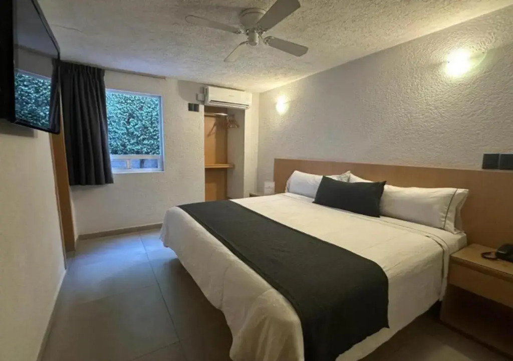 Hotel Emperador centro Guadalajara y Remodelado