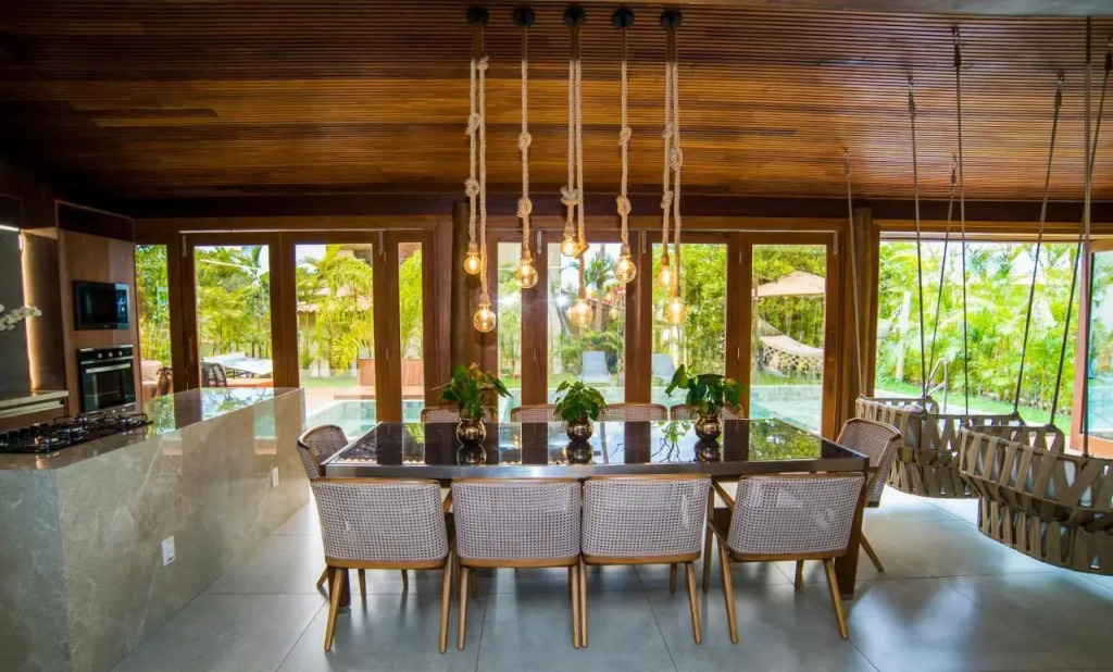 Casa de Alto Padrão 6 Suítes