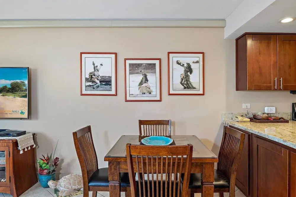 Kamaole Sands 9-301 - Luxurious Renovation, Split AC, Wi-fi, Ocean View Condo