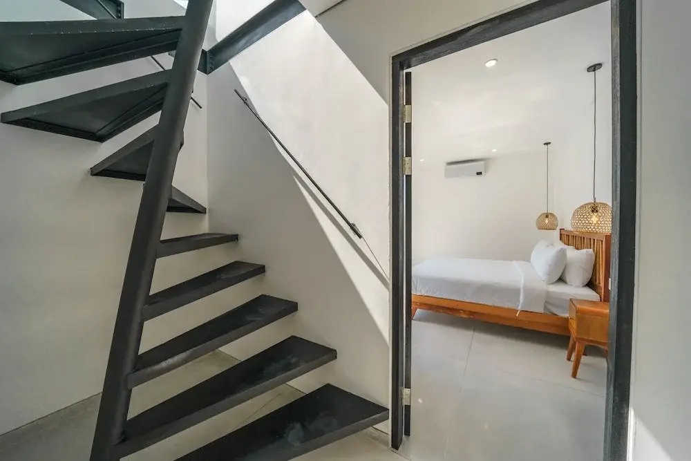 Villa Vantage 7