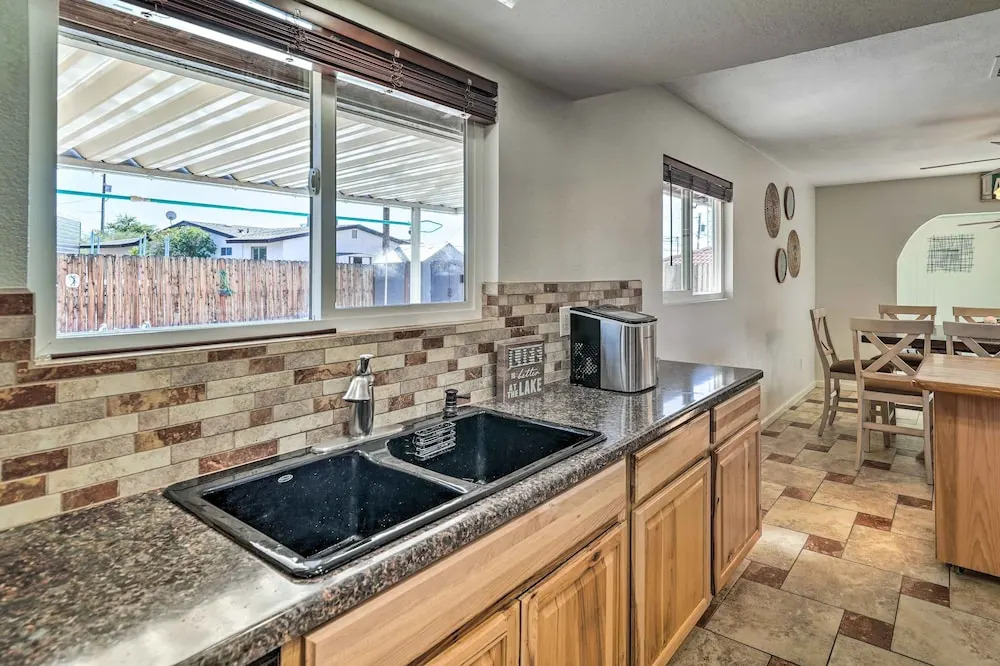 5 Mi to Marina: Lake Havasu City Home w/ Pool