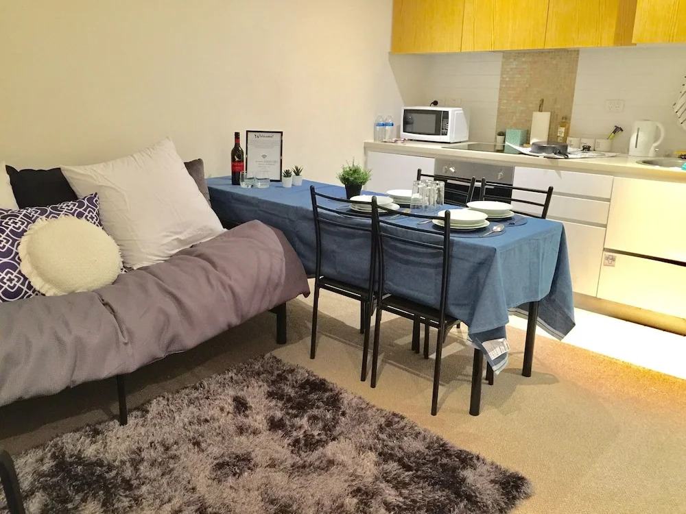 Balfours Convenient Stay In The Heart Of Adelaide