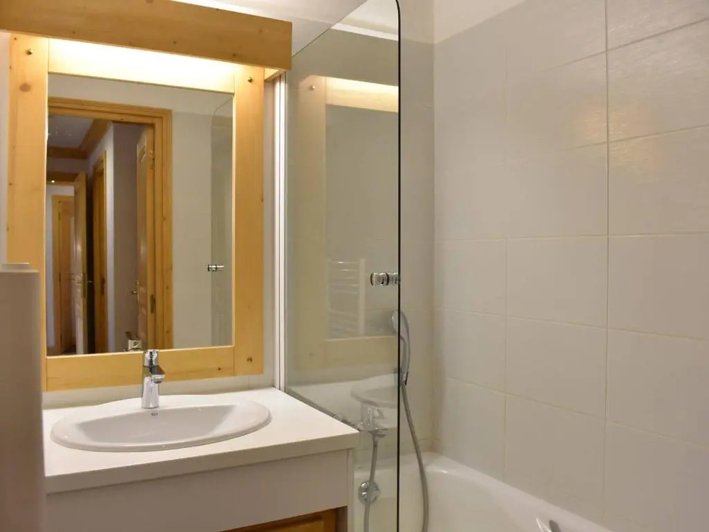 Appartement Méribel, 5 pièces, 11 personnes - FR-1-180-185
