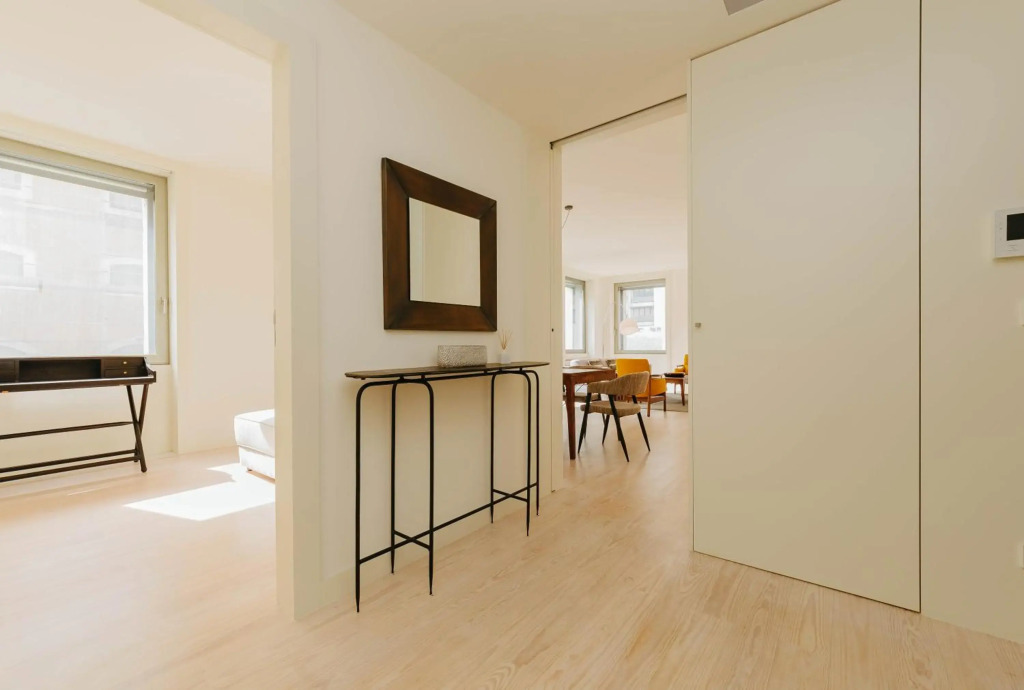 NEW Luxury 2 BDR apartment downtown!