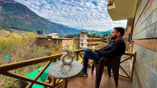 YOLO Backpackers Hostel