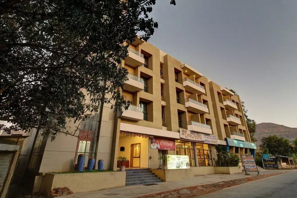 Hotel Triveni by OYO Rooms