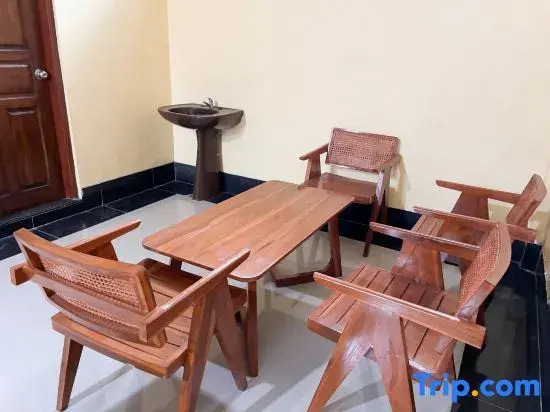 Urbanview Noja Guest House near Living World Denpasar
