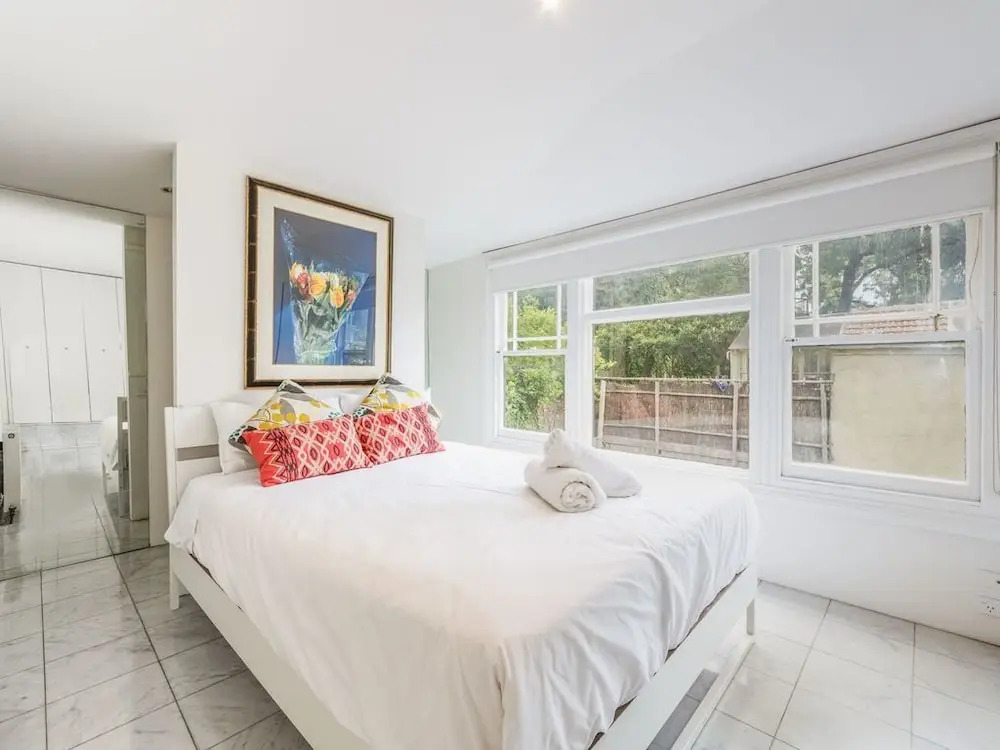 Spoilt for Choice 2-bed/2-bath + Free Parking