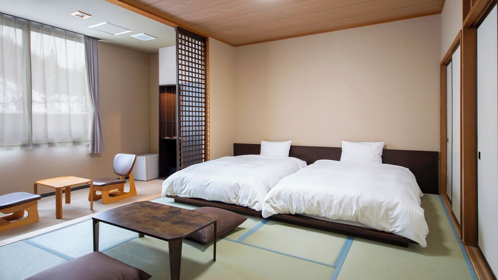 Ooedo Onsen Monogatari Premium Iwatehanamaki