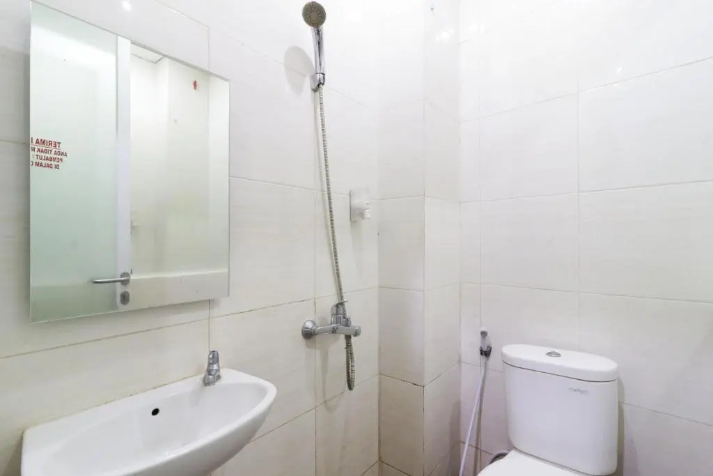 RedDoorz Plus near Grand Indonesia Jakarta