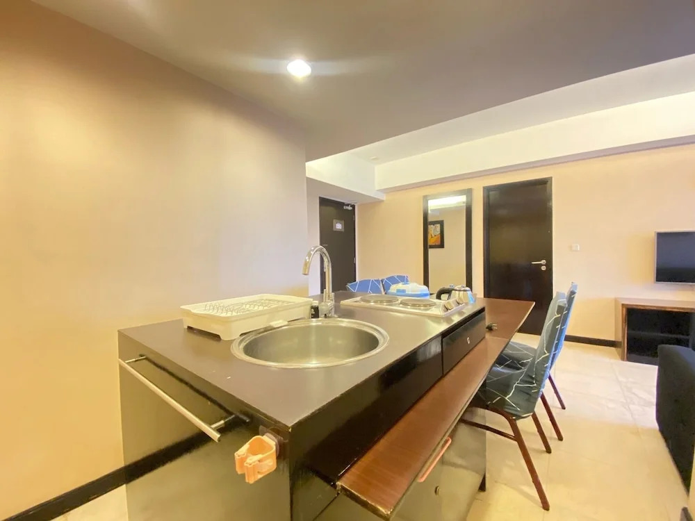 Strategic and Comfortable 2BR at Braga City Walk Apartment By Travelio