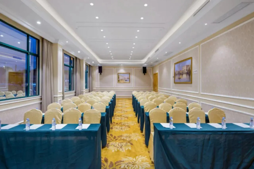 Vienna Hotel (Guangzhou Zengcheng Wanda Plaza Metro Station Branch)